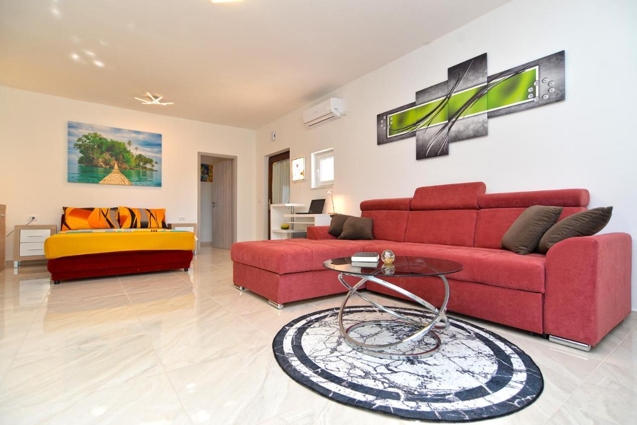 פאז'אנה Apartments Mala Vala 925 - Adapted מראה חיצוני תמונה